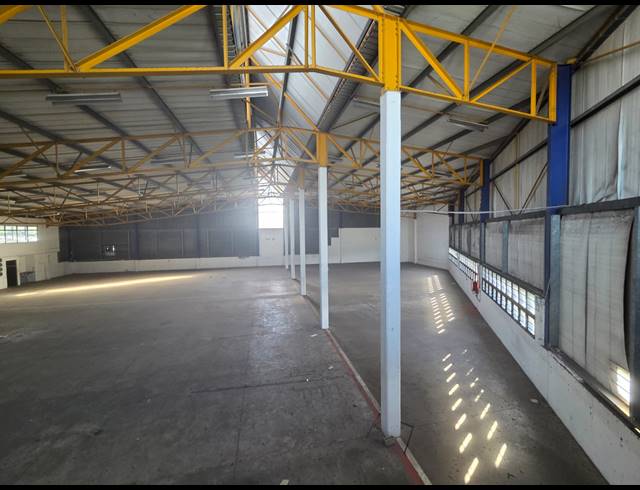 1,616M² WAREHOUSE TO LET IN GLEN ANIL